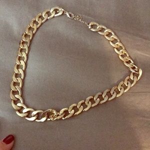 Chunky gold fashion necklace